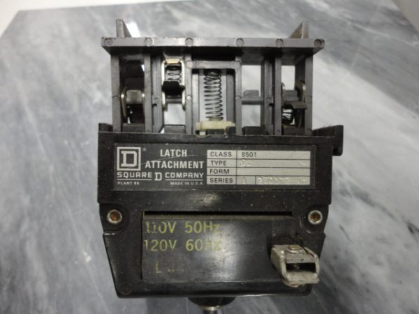 8501-GL: LATCH ATTACHMENT, SQUARE D